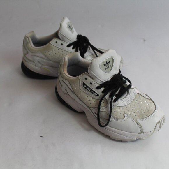 Women's Adidas Retro Fit Sneakers U.S. Size 6 - Preloved - Picture 4 of 16